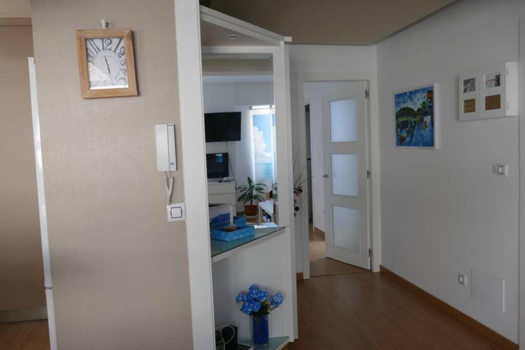 Apartmán Piso En Santa Cristina, A 150 M De La Playa Oleiros Exteriér fotografie
