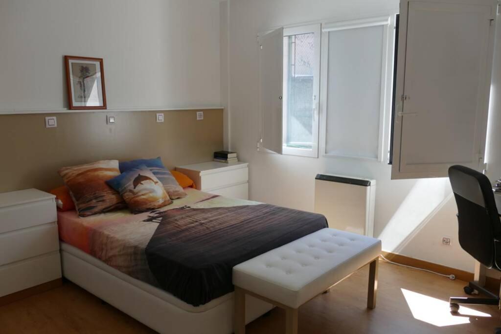 Apartmán Piso En Santa Cristina, A 150 M De La Playa Oleiros Exteriér fotografie